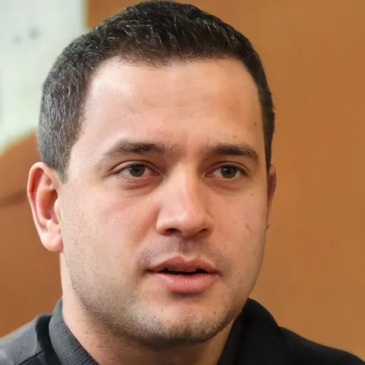 Tomasz Lewandowski